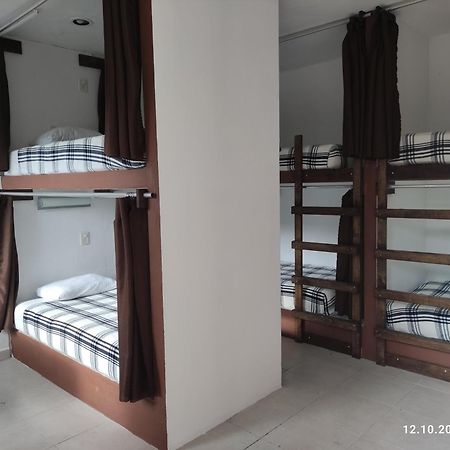The All Inclusive Hostel - Food, Drinks And Transportation To The Beach And Cenotes Тулум Стая снимка