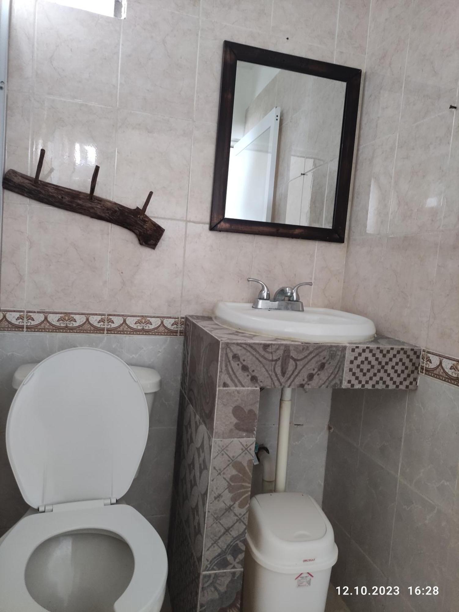 The All Inclusive Hostel - Food, Drinks And Transportation To The Beach And Cenotes Тулум Стая снимка